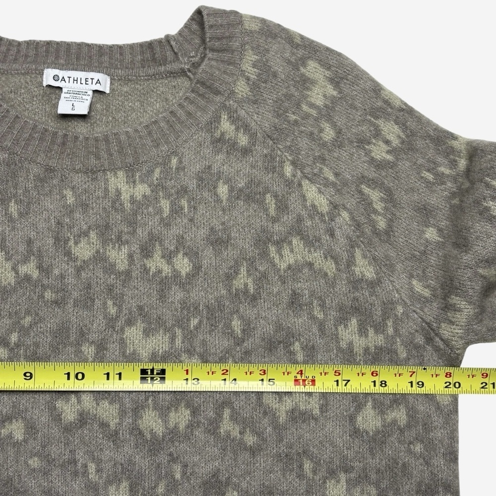 Athleta Merino Wool Blend Crewneck Sweater Hawthorn Animal Print • Size Large - Picture 5 of 9